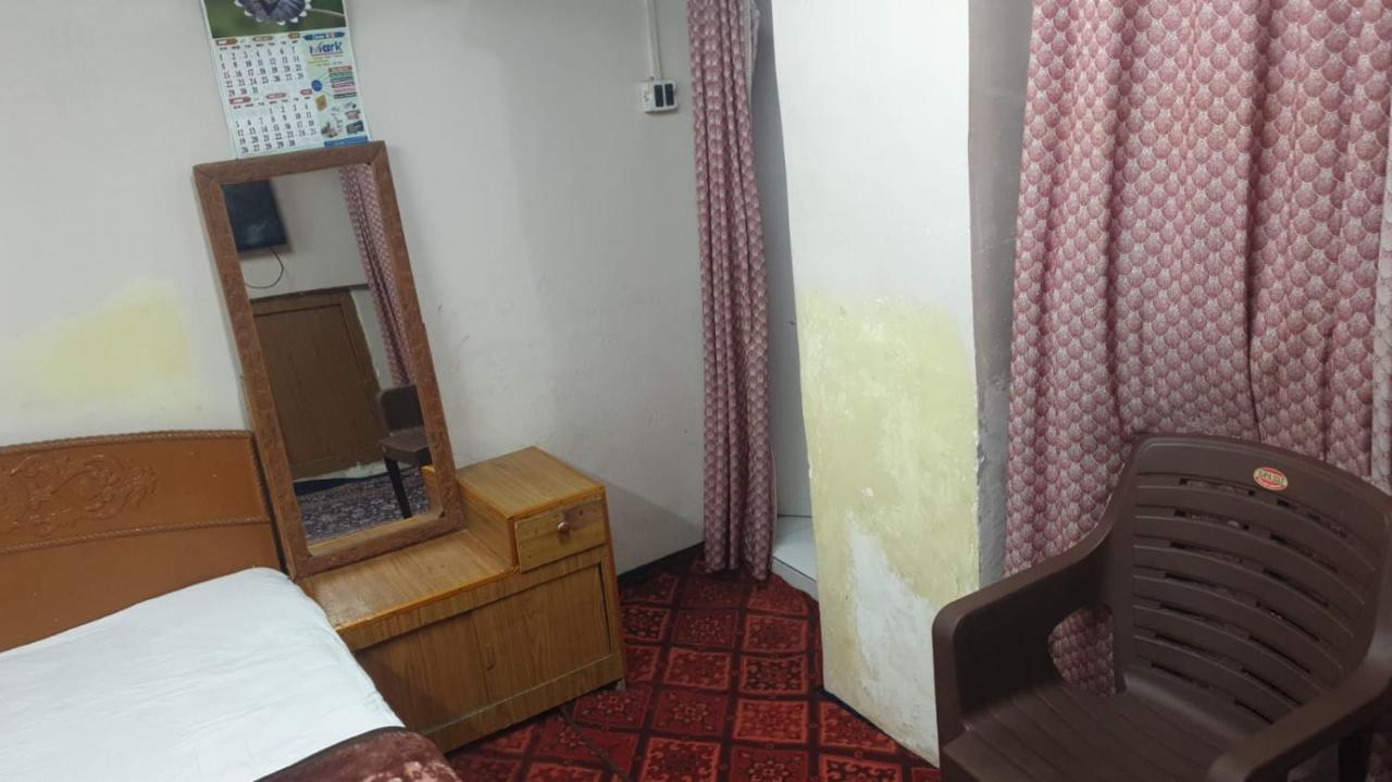 Lake Boulevard Guest House Srinagar  Luaran gambar