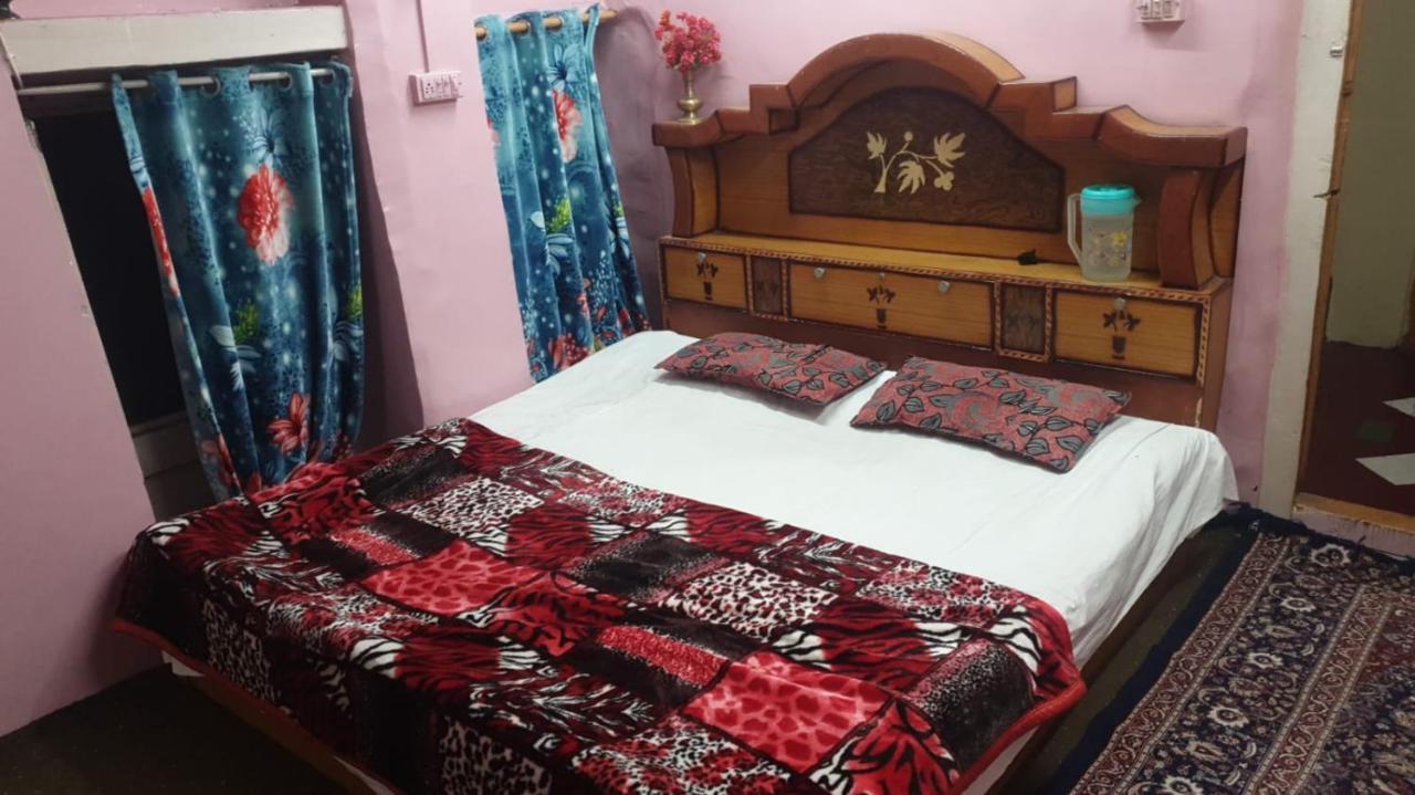Lake Boulevard Guest House Srinagar  Luaran gambar