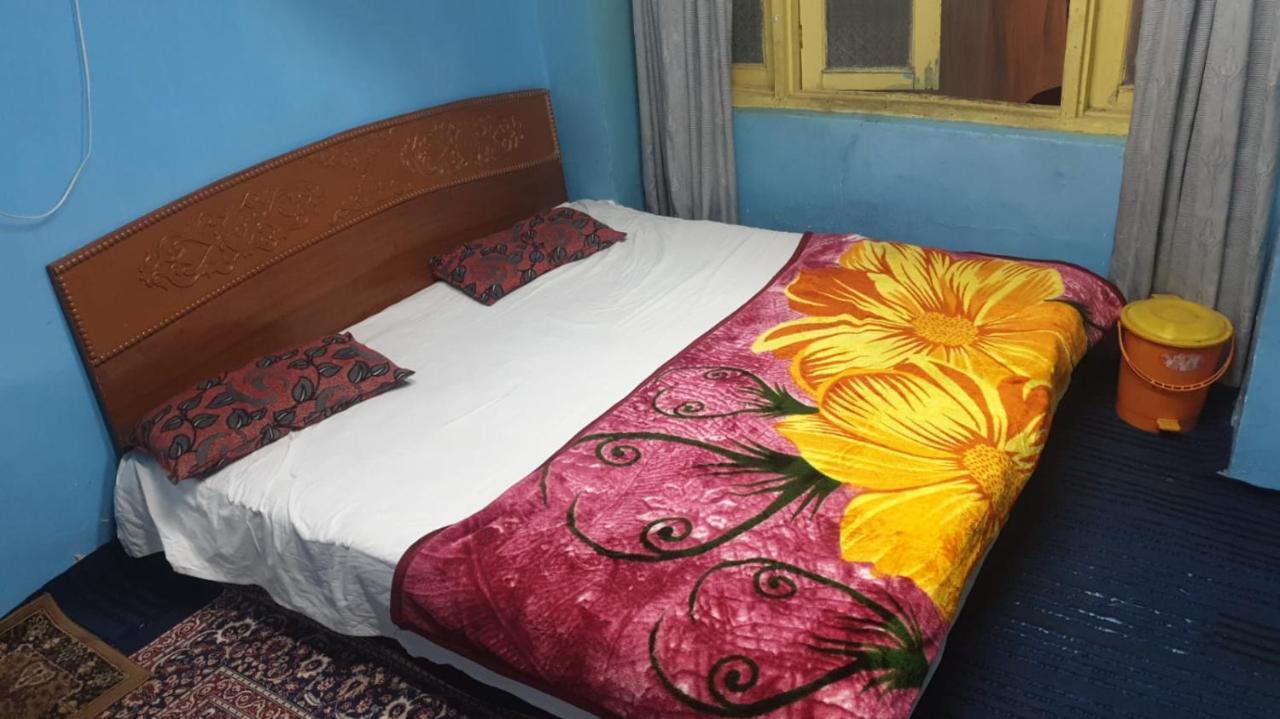 Lake Boulevard Guest House Srinagar  Luaran gambar